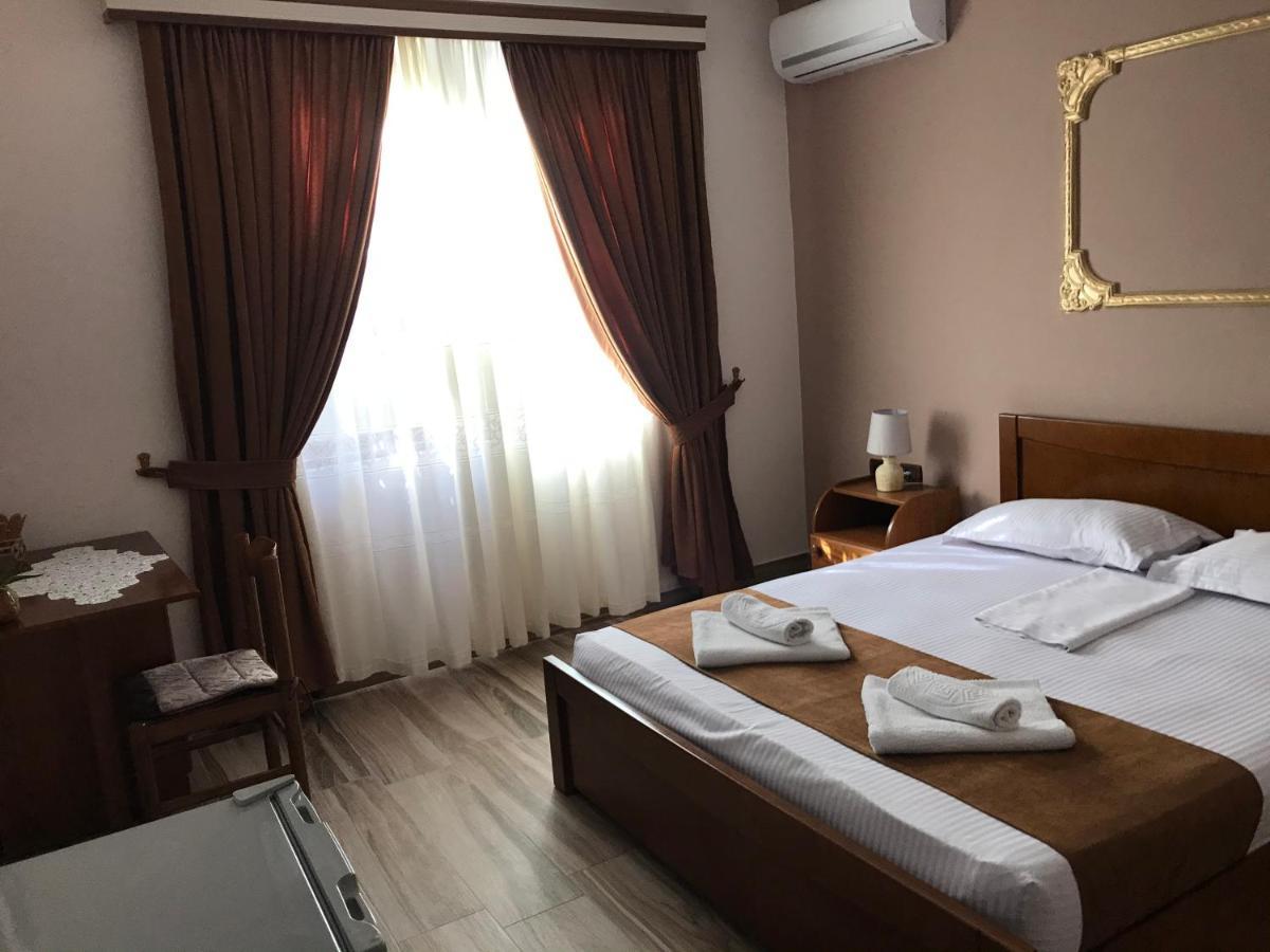 Apartment Koka Берат Екстер'єр фото