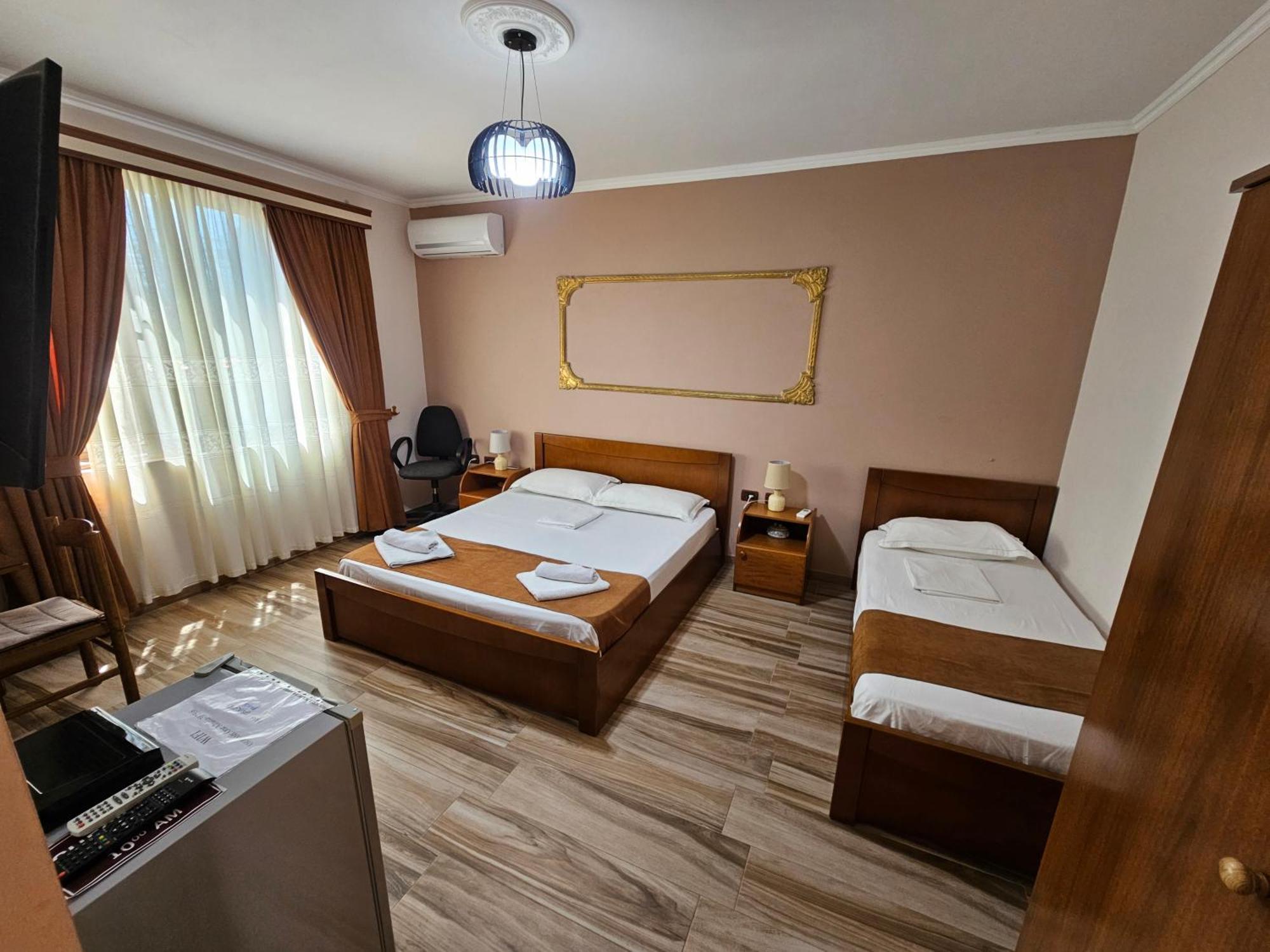 Apartment Koka Берат Екстер'єр фото