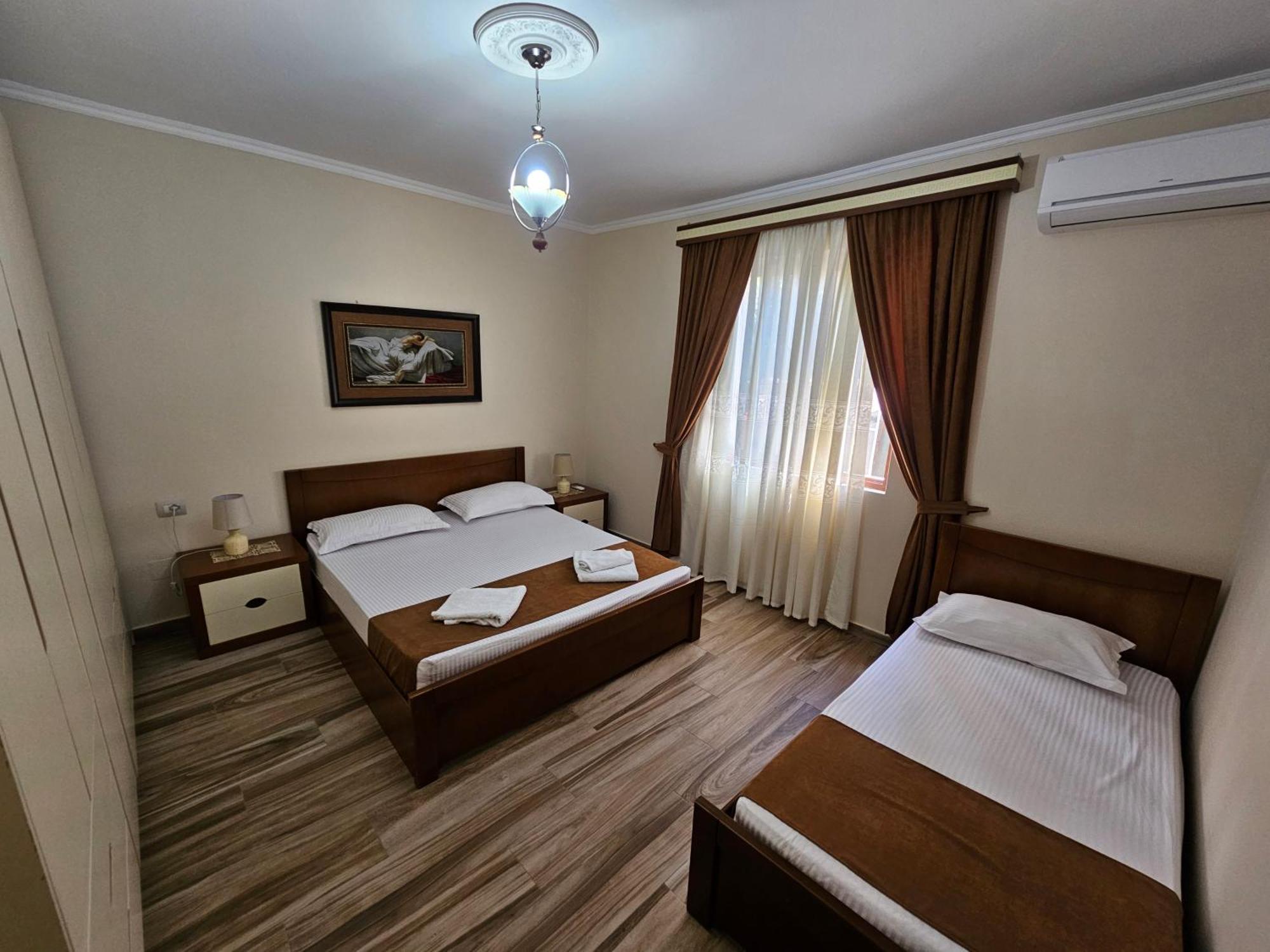 Apartment Koka Берат Екстер'єр фото